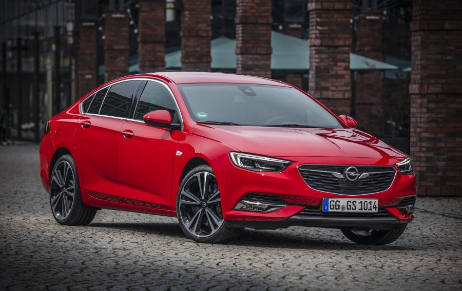  Opel Insignia Grand Sport Turbo 4x4 2017 года  (фото 31 из 41)